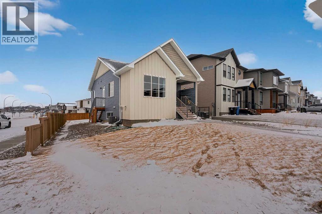 1103 Coalbrook Place W, Lethbridge, Alberta  T1J 5W7 - Photo 3 - A2287503