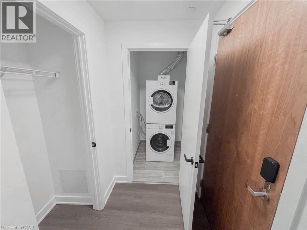 25 Wellington Street S Unit# 1602, Kitchener, Ontario  N2G 0G5 - Photo 3 - 40806104