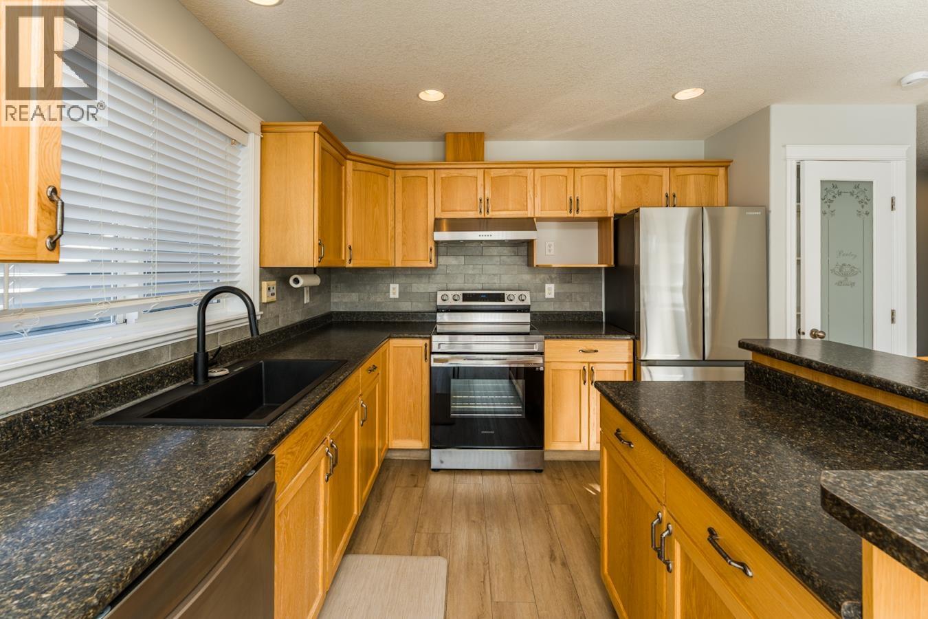 5745 Kovachich Drive, Prince George, British Columbia  V2N 6S8 - Photo 7 - R3092068