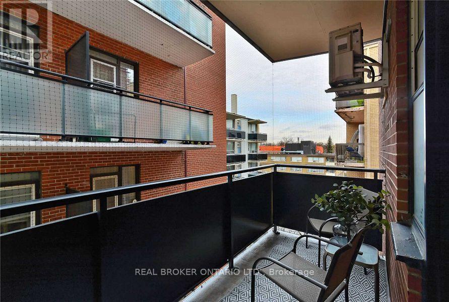 604 - 78 Warren Road W, Toronto, Ontario  M4V 2R6 - Photo 17 - C12664206