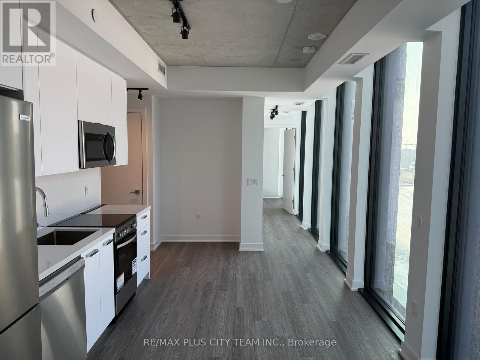 1305 - 284 King Street E, Toronto, Ontario  M5A 0K3 - Photo 2 - C12806718