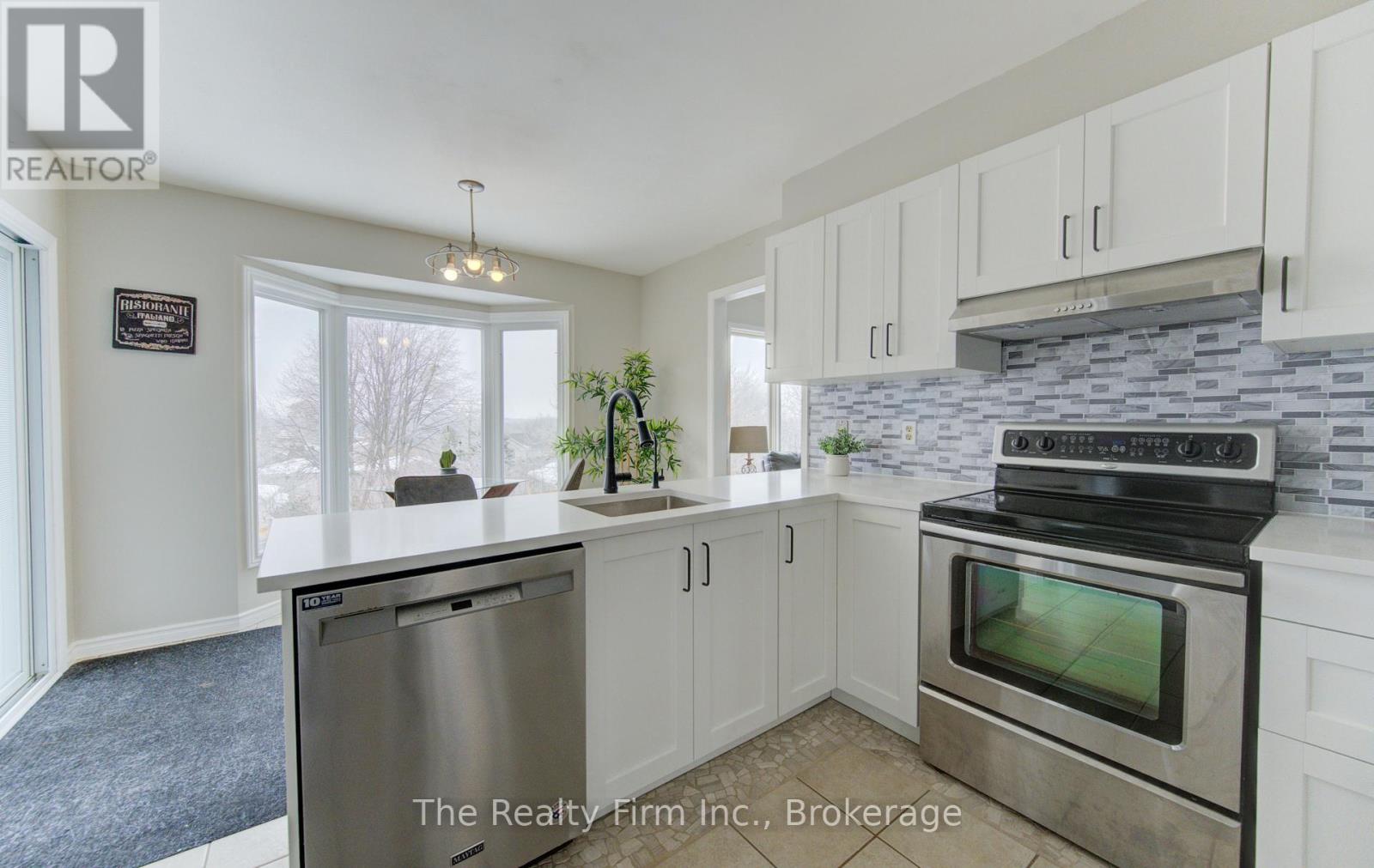 224 Brembel Court, Kitchener, Ontario  N2B 3T7 - Photo 16 - X12807452