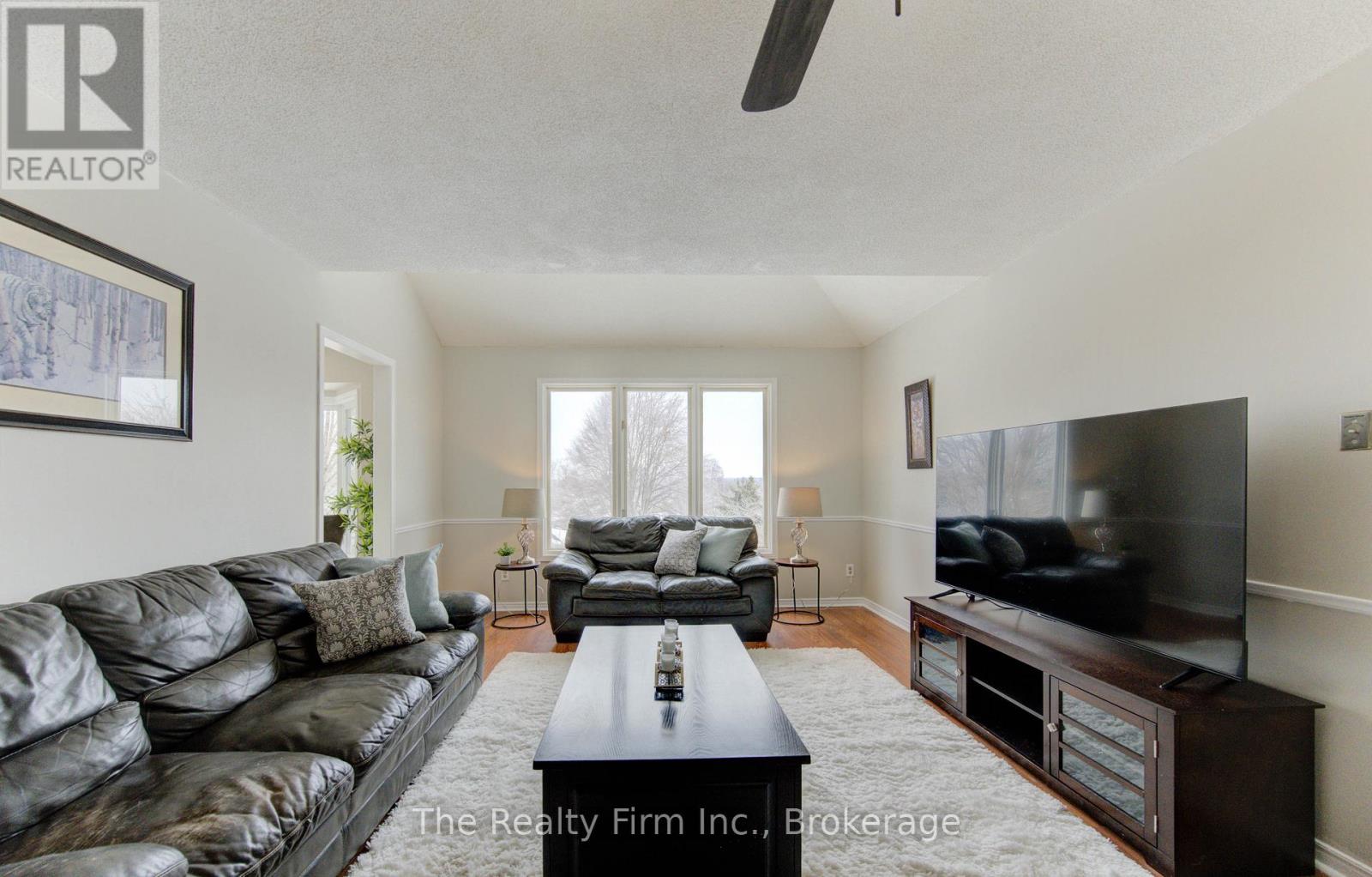 224 Brembel Court, Kitchener, Ontario  N2B 3T7 - Photo 20 - X12807452