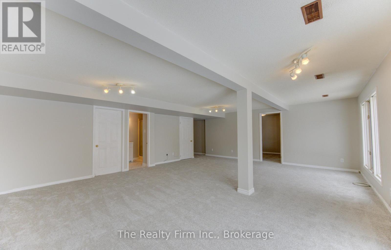 224 Brembel Court, Kitchener, Ontario  N2B 3T7 - Photo 37 - X12807452