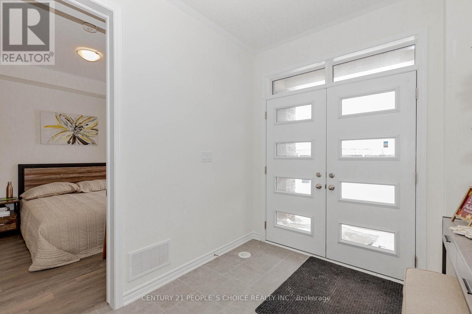 47 Summer Wind Lane N, Brampton, Ontario  L7A 5J2 - Photo 3 - W12794250