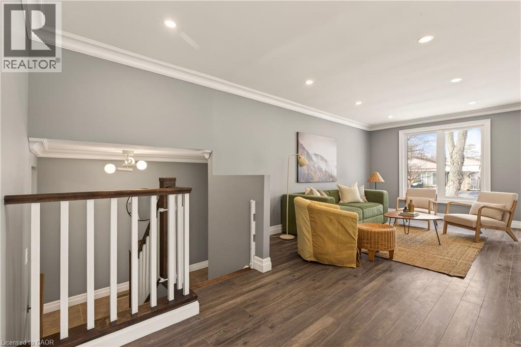 51 Fonthill Road, Hamilton, Ontario  L9C 6A1 - Photo 4 - 40806526