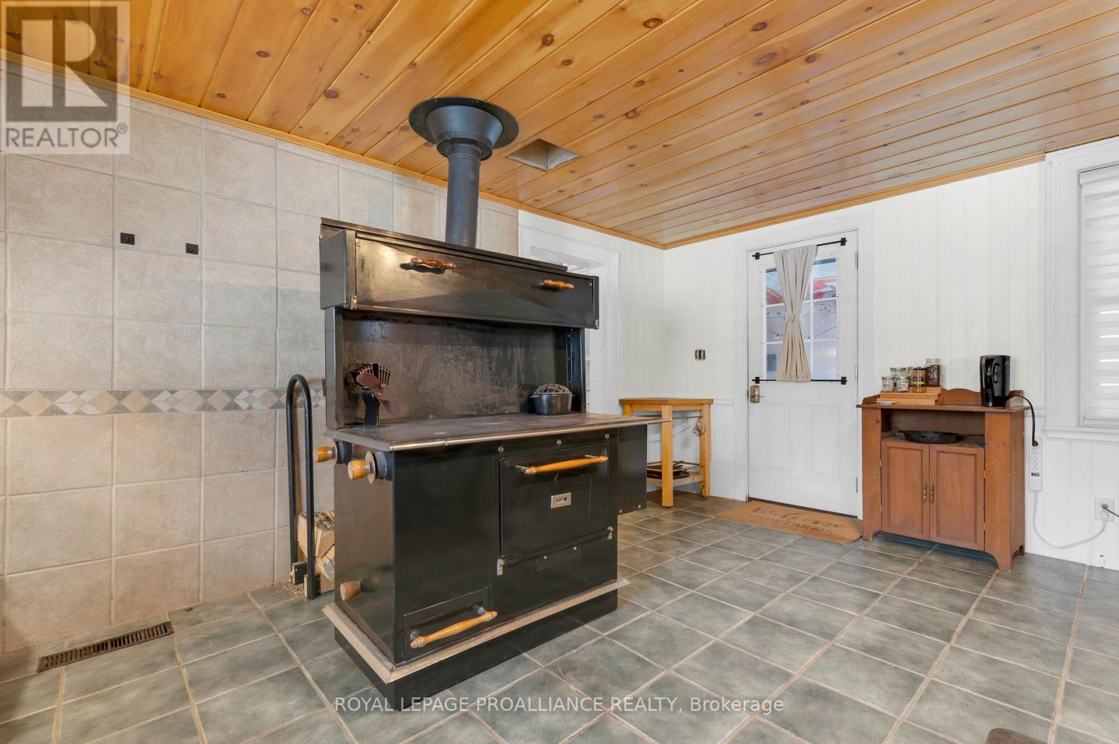 369 5th Concession Road S, Addington Highlands, Ontario  K0H 1P0 - Photo 18 - X12807394