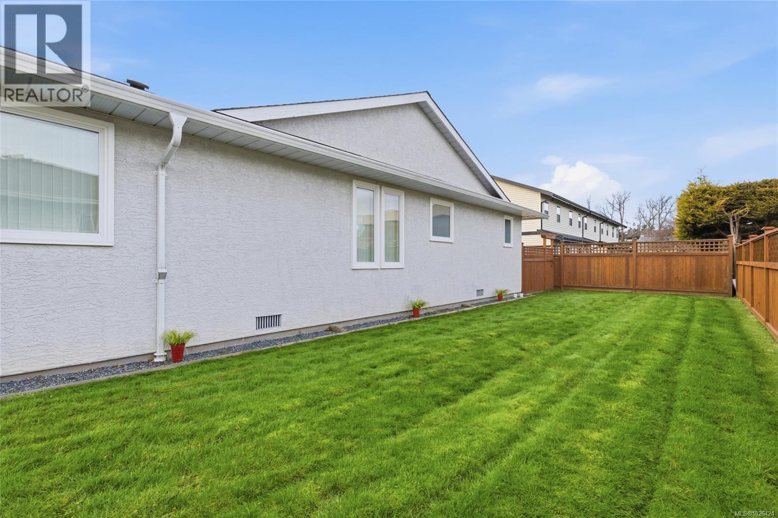 11 10055 Fifth St, Sidney, British Columbia  V8L 2X8 - Photo 33 - 1026424