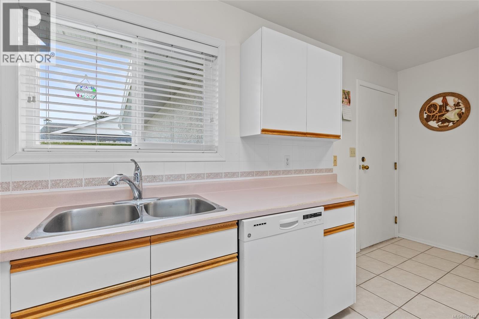 11 10055 Fifth St, Sidney, British Columbia  V8L 2X8 - Photo 15 - 1026424