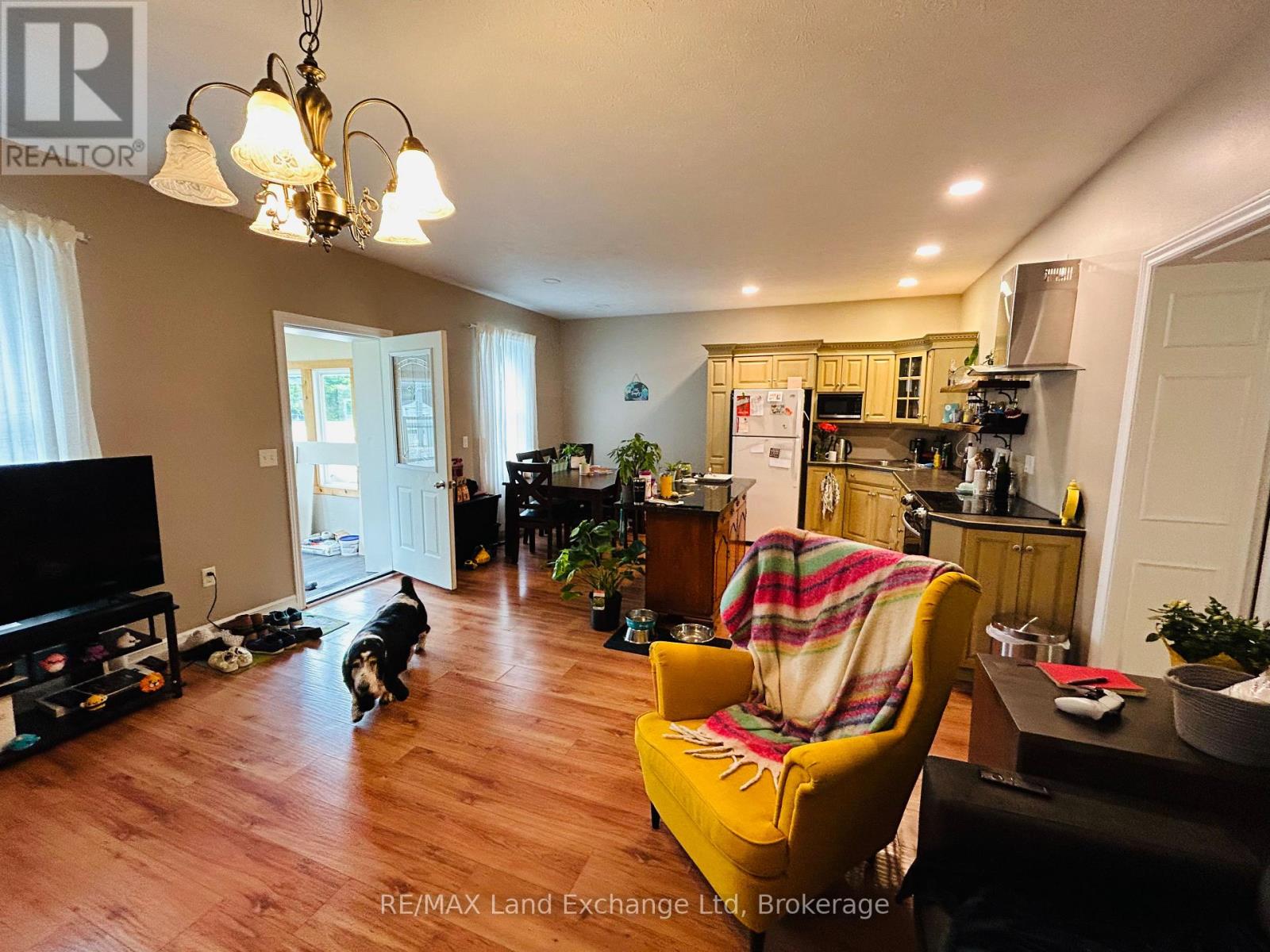 8 Alfred Street, North Huron, Ontario  N0G 2W0 - Photo 14 - X12807328