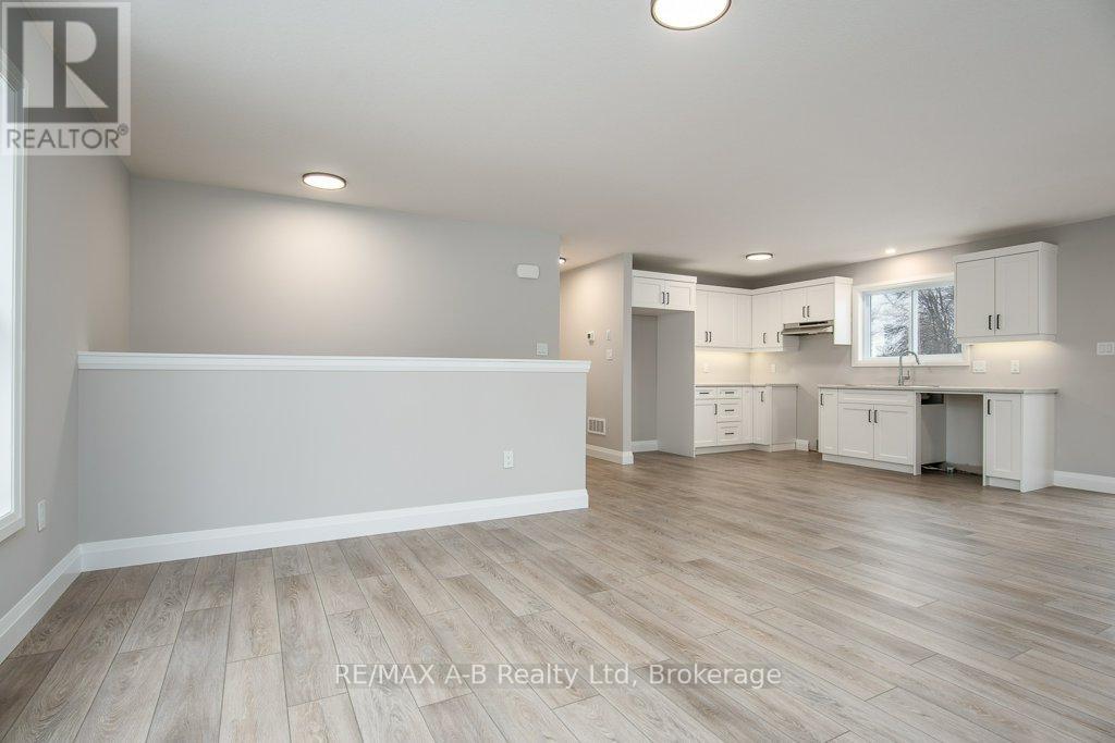 38 Jacob St Street E, East Zorra-Tavistock (Tavistock), Ontario  N0B 2R0 - Photo 12 - X12807438