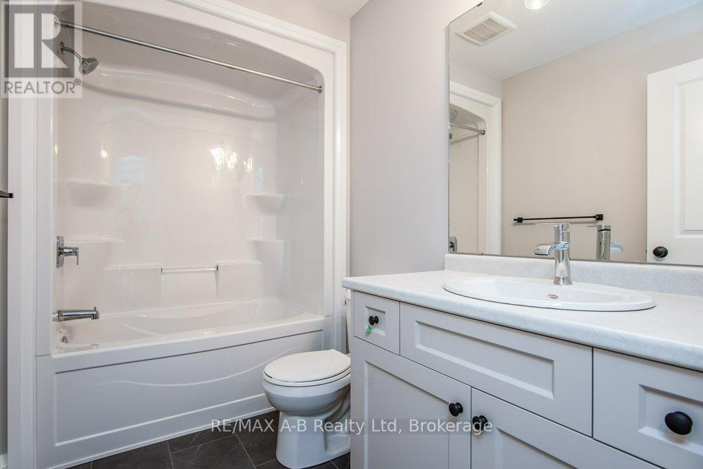 38 Jacob St Street E, East Zorra-Tavistock (Tavistock), Ontario  N0B 2R0 - Photo 28 - X12807438