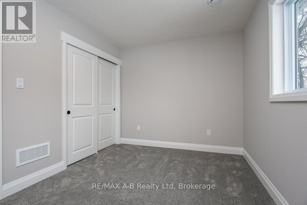 38 Jacob St Street E, East Zorra-Tavistock (Tavistock), Ontario  N0B 2R0 - Photo 30 - X12807438