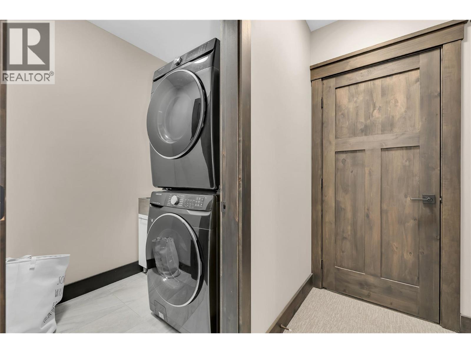 550 Feathertop Way, Big White, British Columbia  V1P 1P3 - Photo 42 - 10376627