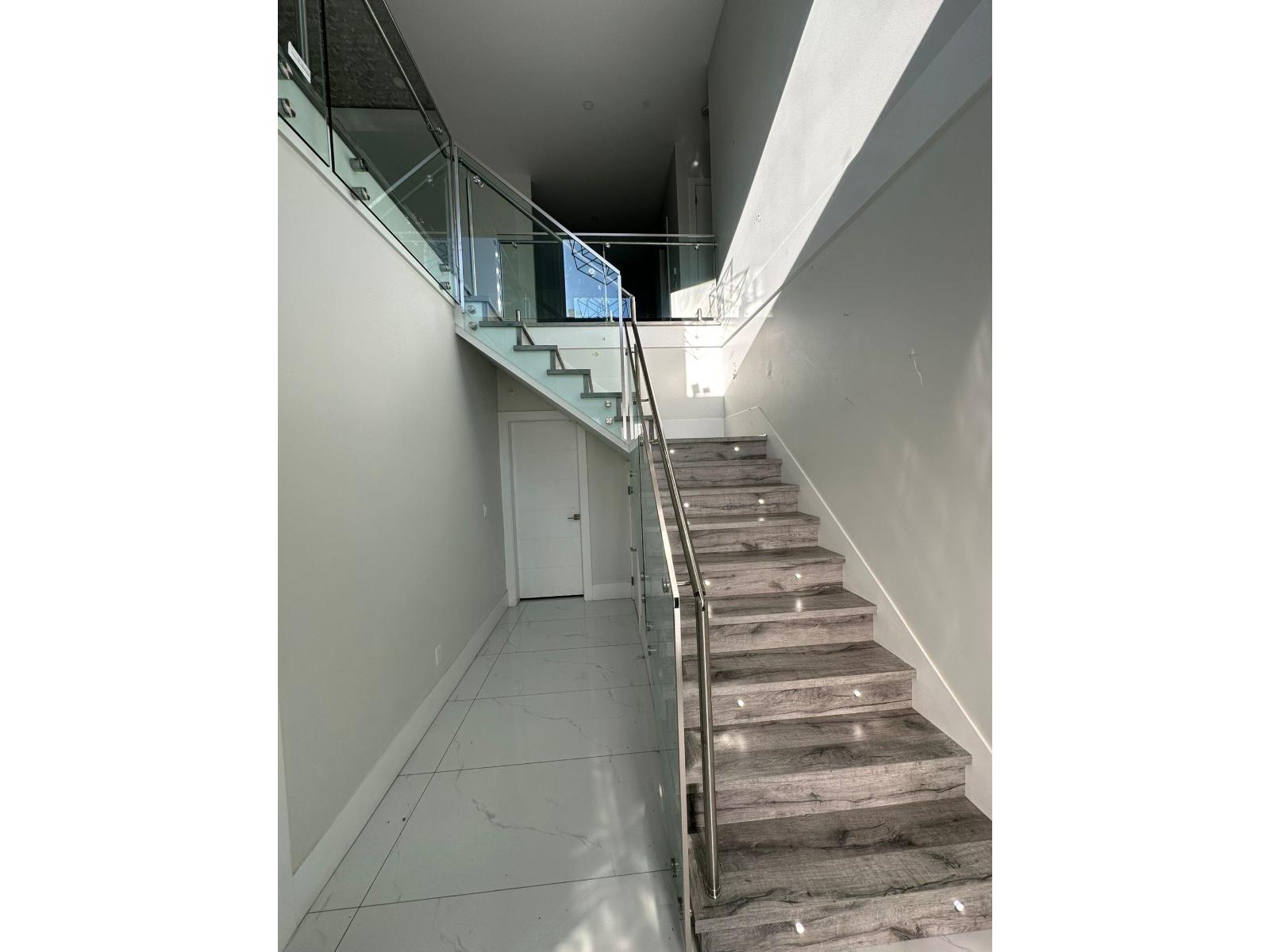 32651 Cunningham Avenue, Mission, British Columbia  V4S 0E5 - Photo 3 - R3091806