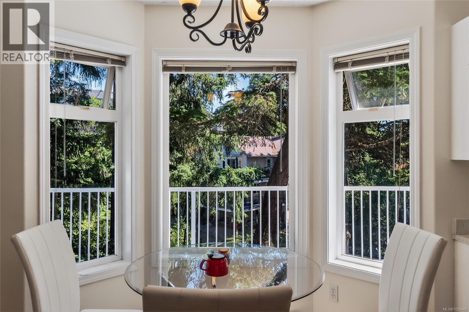 407 Coralee Pl, Langford, British Columbia  V9B 6C4 - Photo 13 - 1026468