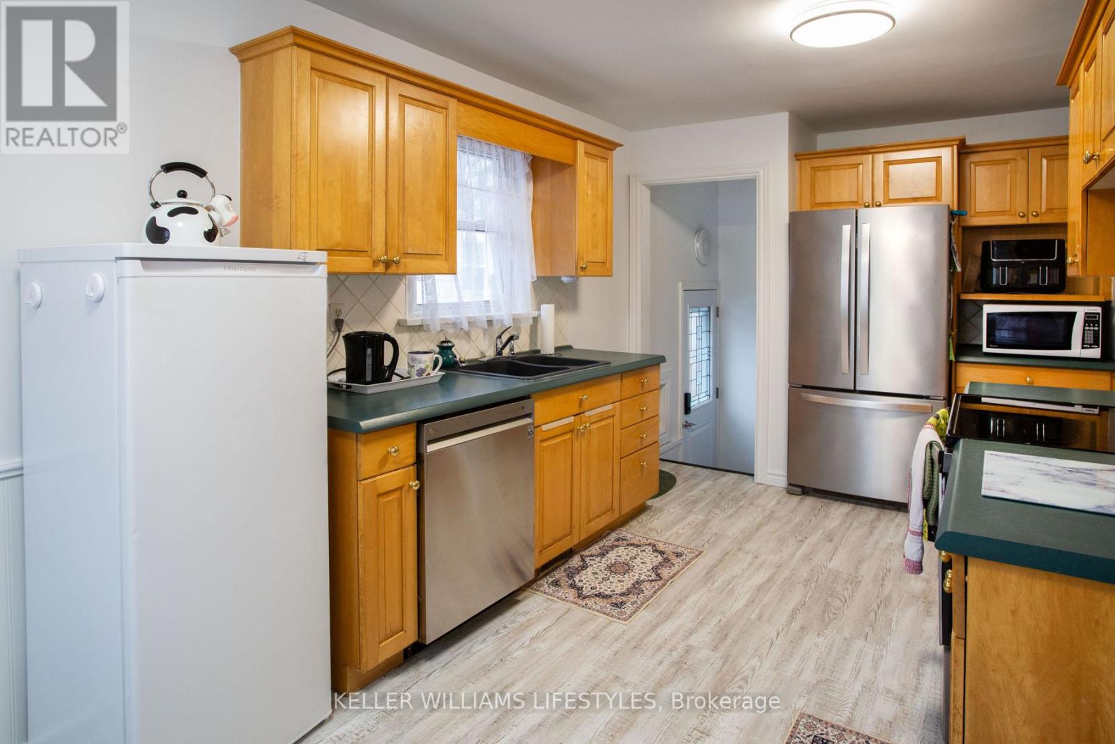 36 Graydon Street, London East, Ontario  N5W 2H7 - Photo 9 - X12807314