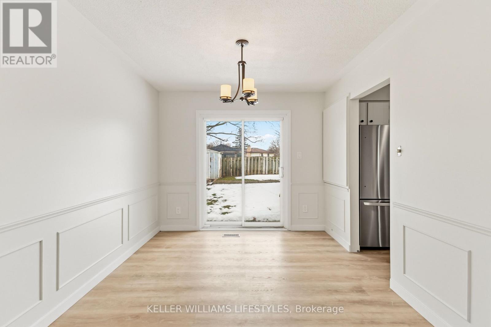 Upper - 32 Rollscourt Gardens, London North, Ontario  N6G 1M1 - Photo 12 - X12807356