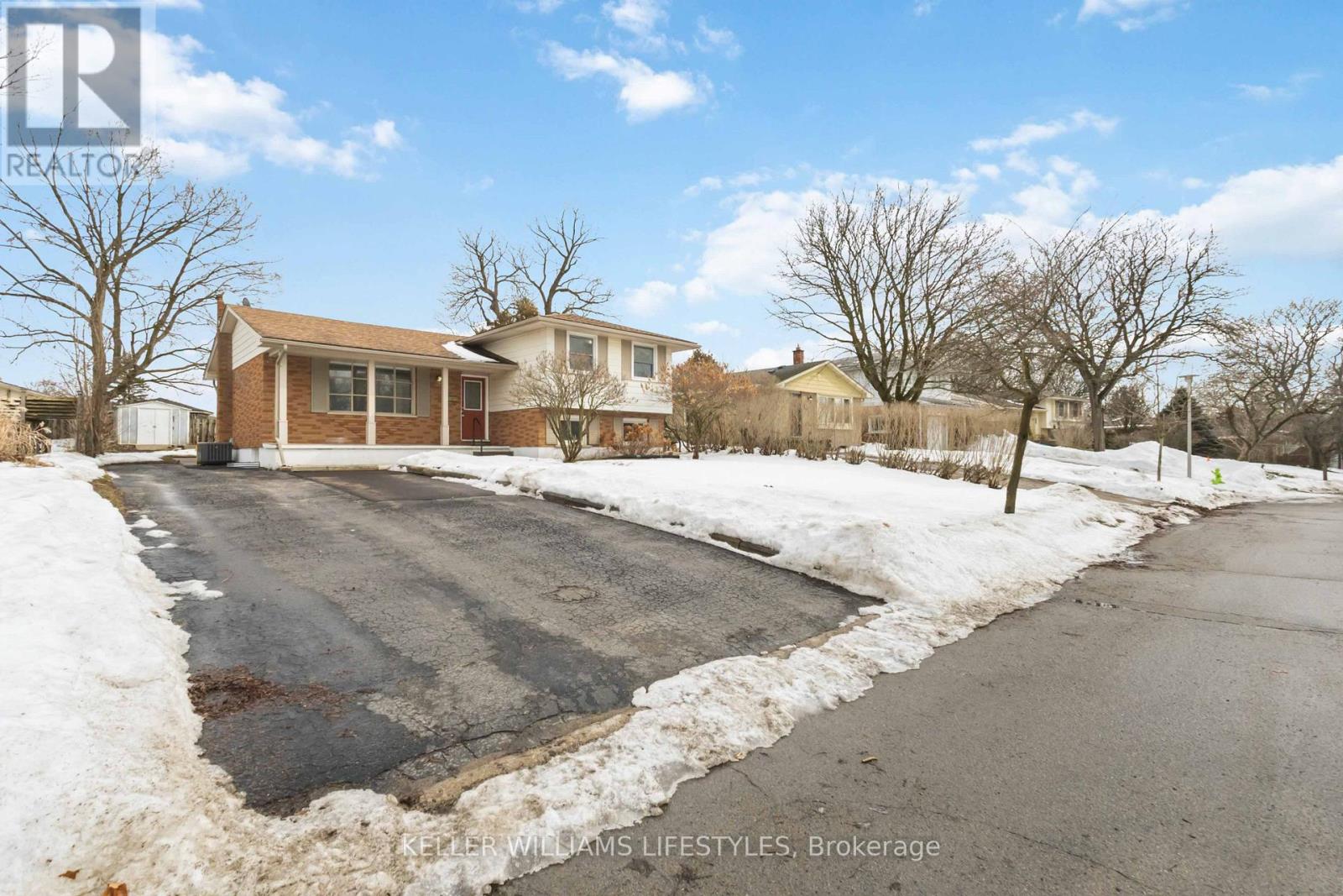 Upper - 32 Rollscourt Gardens, London North, Ontario  N6G 1M1 - Photo 4 - X12807356