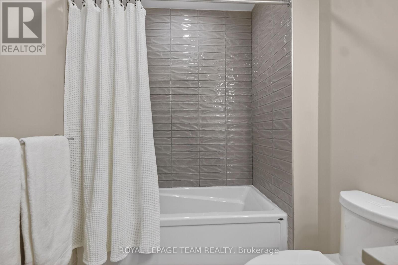 727 Coast Circle, Ottawa, Ontario  K4M 0N2 - Photo 26 - X12807290