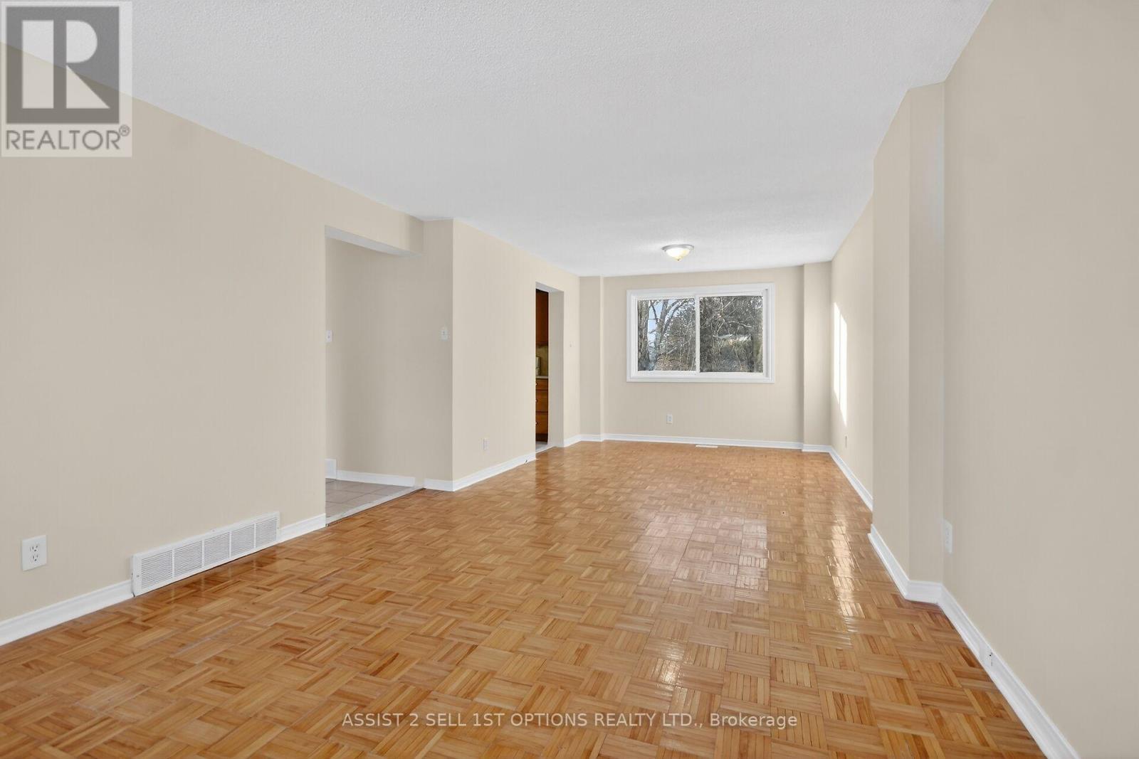 3 Benlea Drive, Ottawa, Ontario  K2G 4A3 - Photo 8 - X12807442