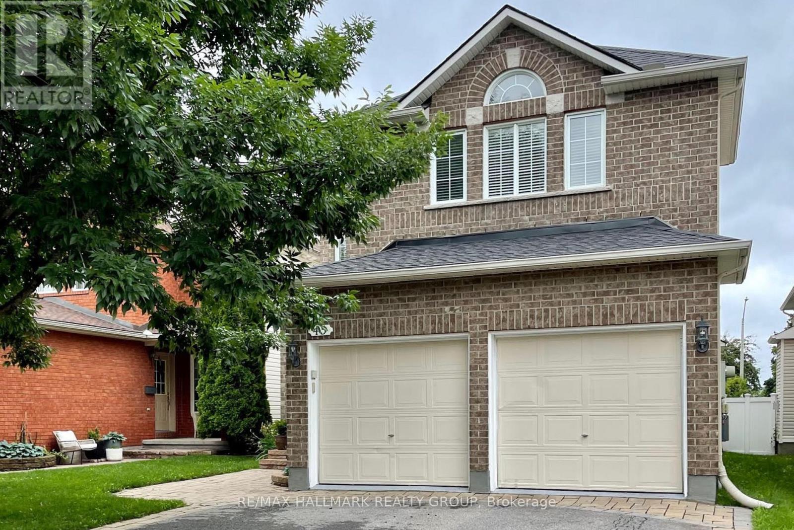 45 Rialto Way, Ottawa, Ontario  K1T 4B1 - Photo 2 - X12807476