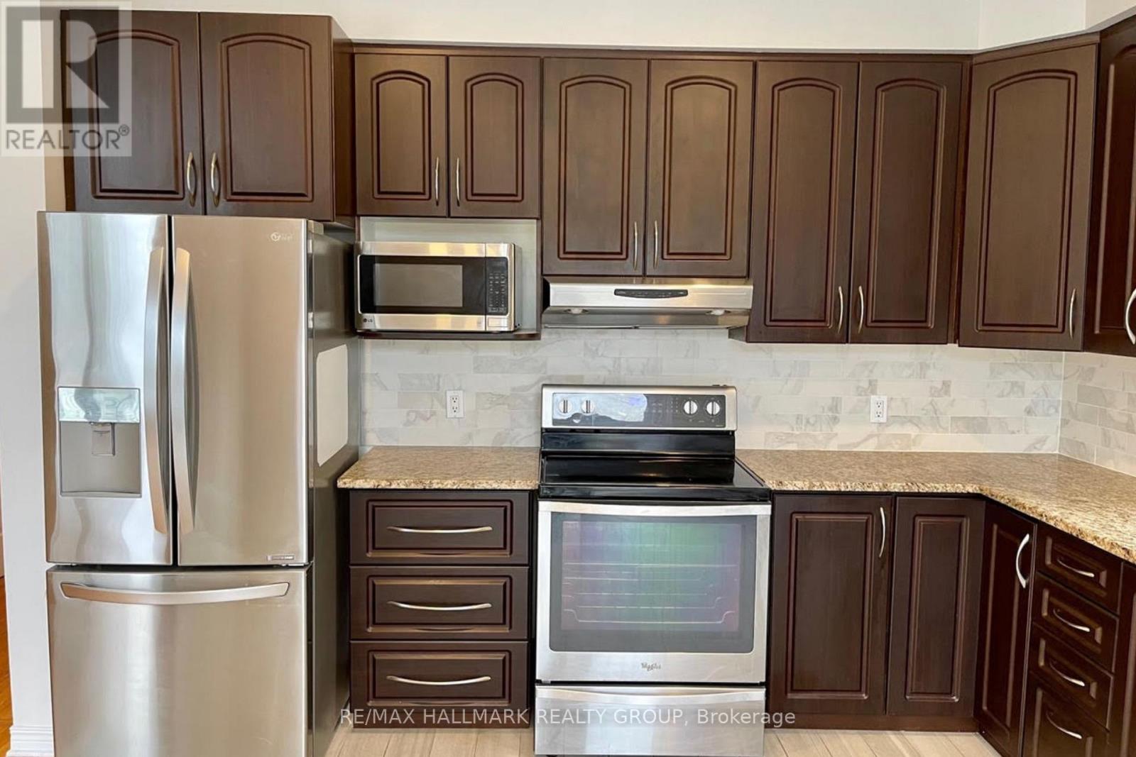 45 Rialto Way, Ottawa, Ontario  K1T 4B1 - Photo 7 - X12807476