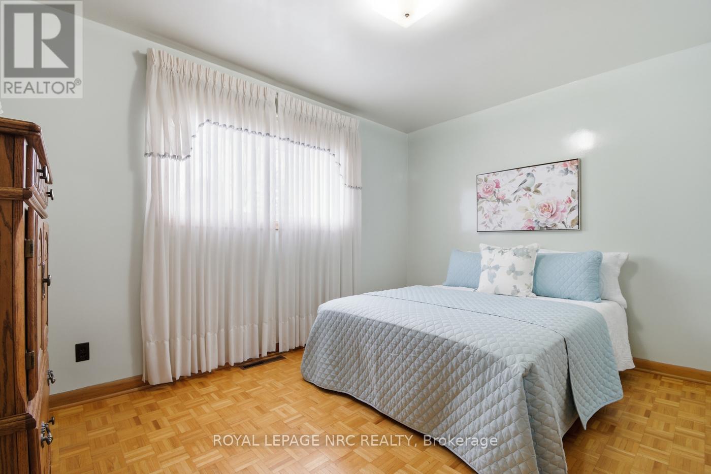 149 Afton Avenue, Welland, Ontario  L3B 1W2 - Photo 12 - X12807418