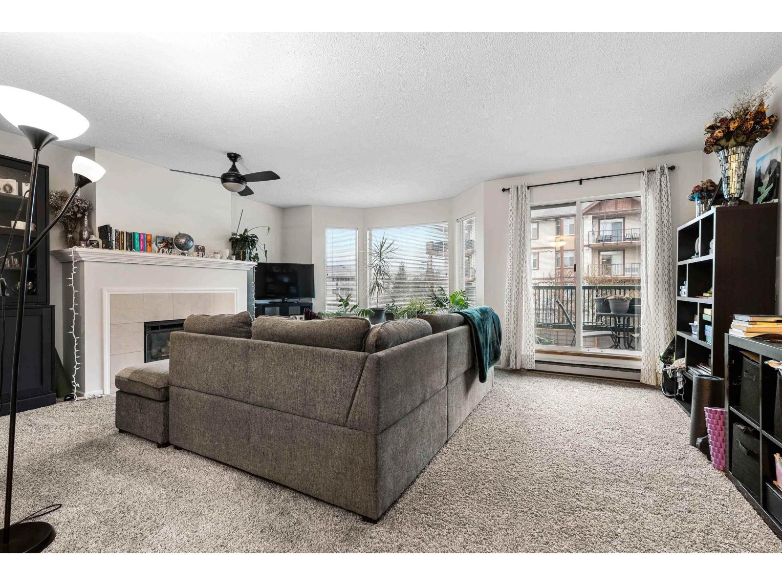 202 45604 Brett Avenue, Chilliwack Proper West, Chilliwack, British Columbia  V2P 1N9 - Photo 2 - R3090358