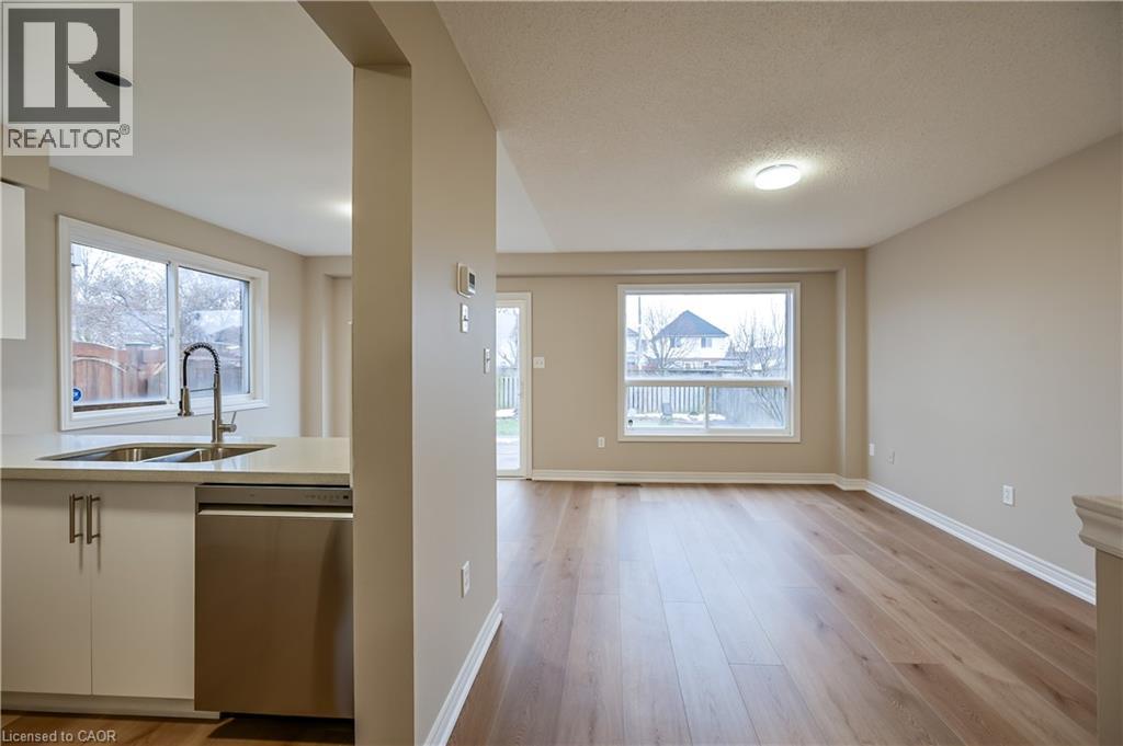 8 Livingstone Crescent, Cambridge, Ontario  N3H 3S7 - Photo 8 - 40799274