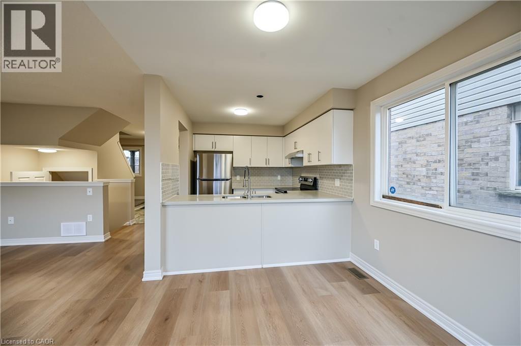 8 Livingstone Crescent, Cambridge, Ontario  N3H 3S7 - Photo 17 - 40799274