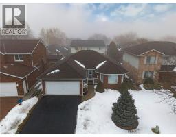 11 FALLS Crescent, Simcoe, Ontario