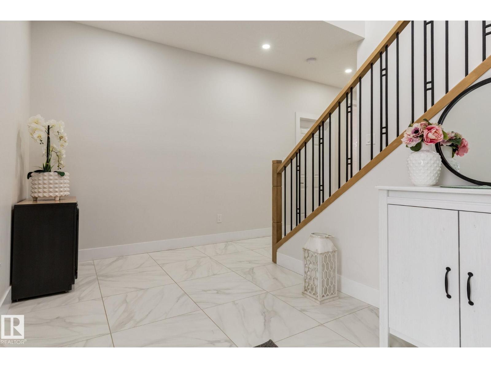 16311 34 Av Sw, Edmonton, Alberta  T6W 4V7 - Photo 4 - E4474359