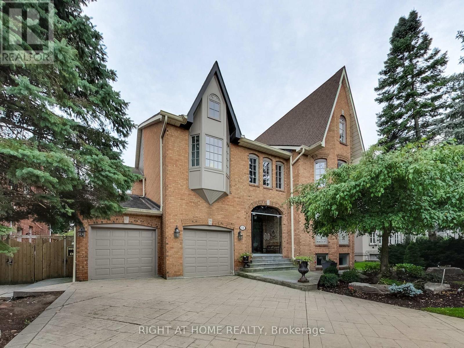 11 YORK ROAD, Toronto, Ontario