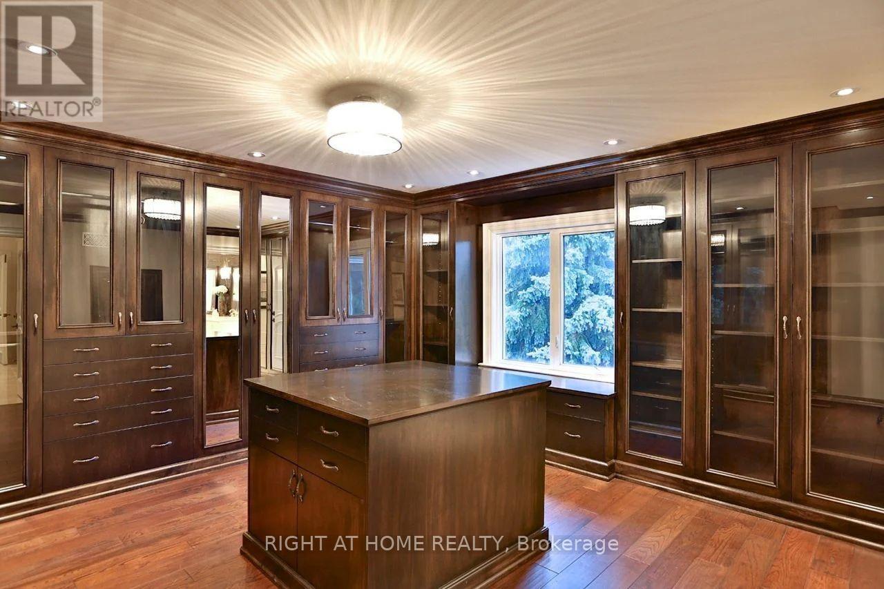 11 York Road, Toronto, Ontario  M2L 1H4 - Photo 14 - C12807284