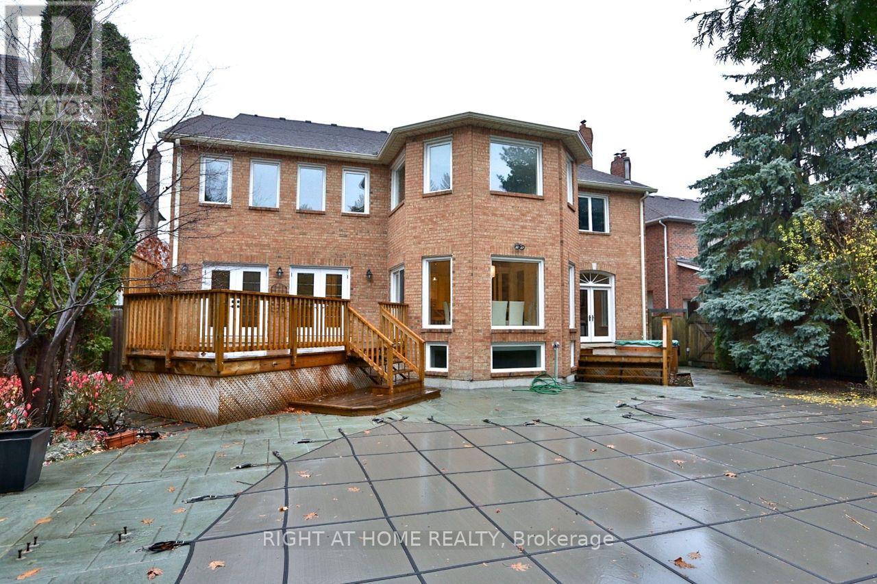 11 York Road, Toronto, Ontario  M2L 1H4 - Photo 17 - C12807284