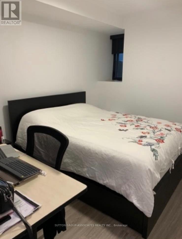 Lower - 222 Wychwood Avenue, Toronto, Ontario  M6C 2T3 - Photo 5 - C12807330