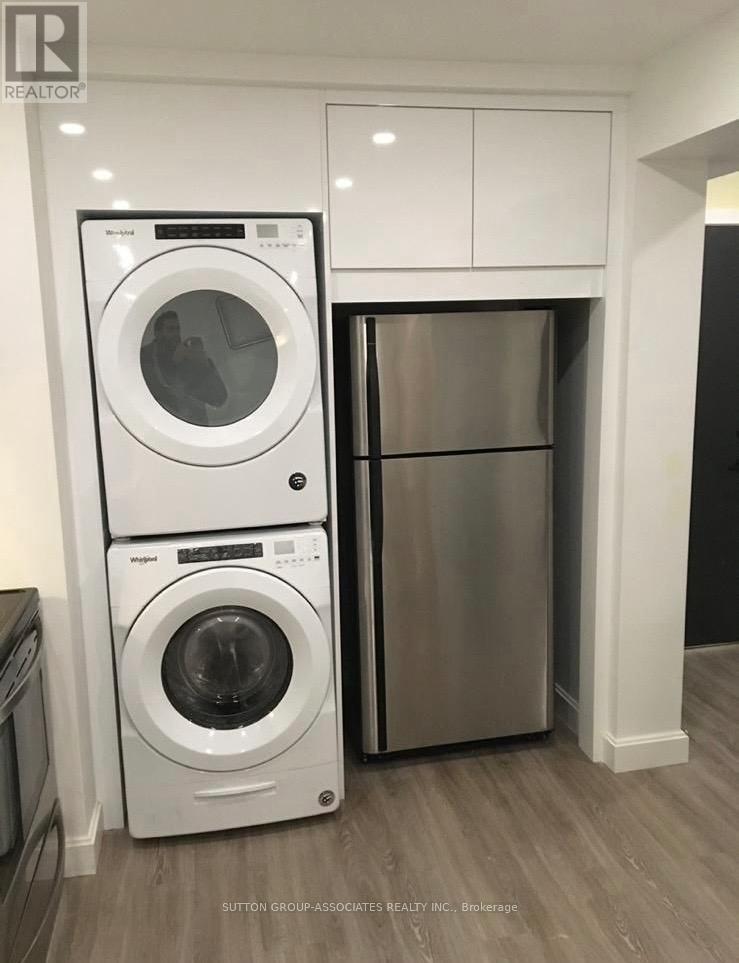 Lower - 222 Wychwood Avenue, Toronto, Ontario  M6C 2T3 - Photo 8 - C12807330