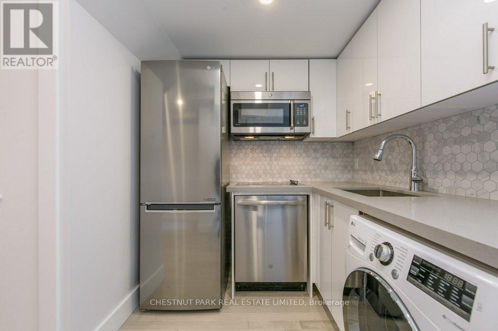 Main - 379 St Clarens Avenue, Toronto, Ontario  M6H 3W2 - Photo 5 - C12807340