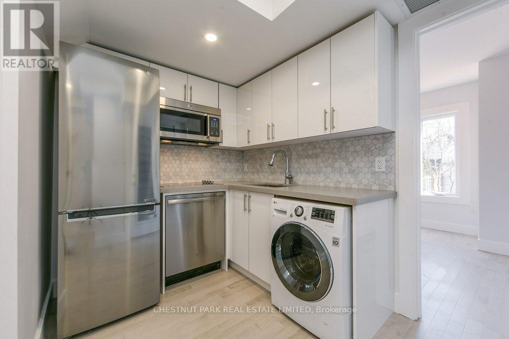 Main - 379 St Clarens Avenue, Toronto, Ontario  M6H 3W2 - Photo 7 - C12807340