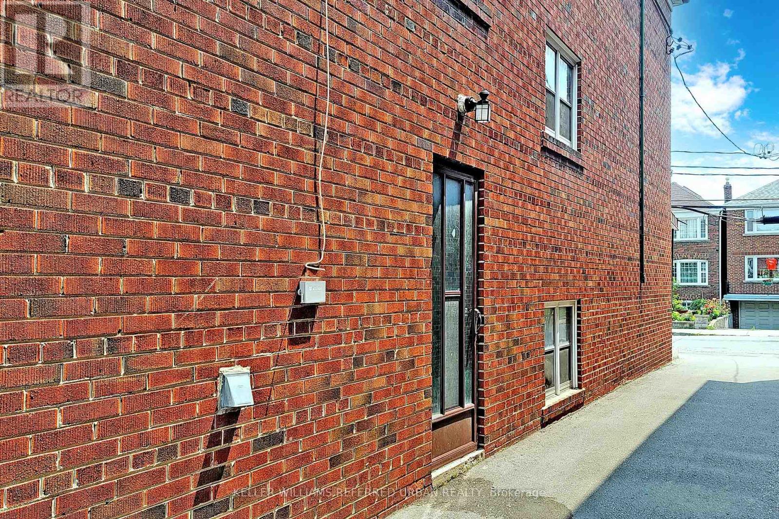 80 Lanark Avenue, Toronto, Ontario  M6E 2G4 - Photo 23 - C12807350