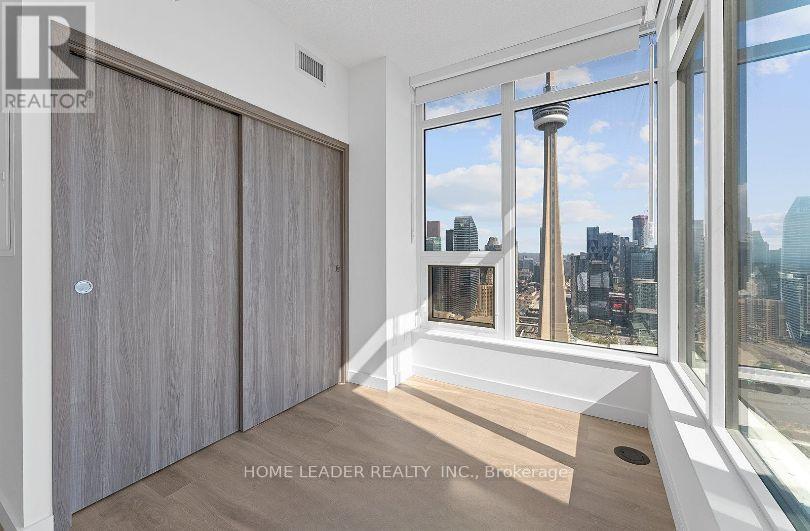 5910 - 3 Concord Cityplace Way, Toronto, Ontario  M5V 0X4 - Photo 17 - C12807448