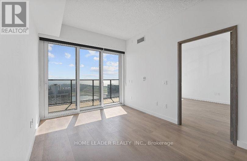 5910 - 3 Concord Cityplace Way, Toronto, Ontario  M5V 0X4 - Photo 8 - C12807448