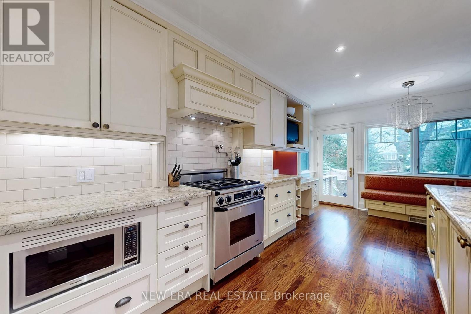 17 Summerhill Gardens, Toronto, Ontario  M4T 1B3 - Photo 7 - C12807502