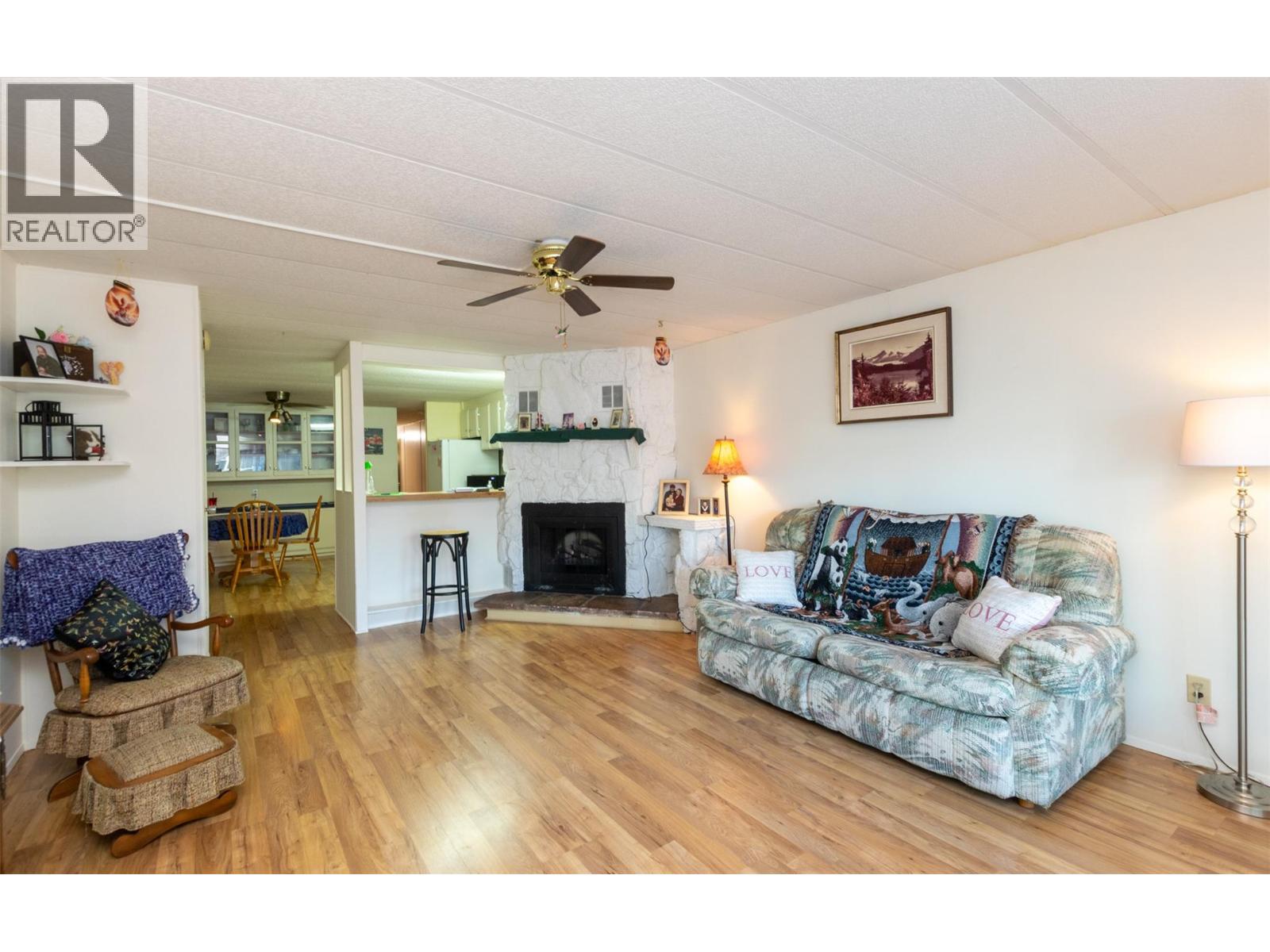 3350 10 Avenue Ne Unit# 106, Salmon Arm, British Columbia  V1E 1J6 - Photo 4 - 10376195