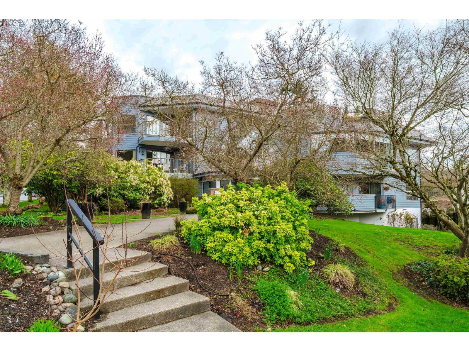 306 14950 Thrift Avenue, White Rock, British Columbia  V4B 2J9 - Photo 3 - R3091872