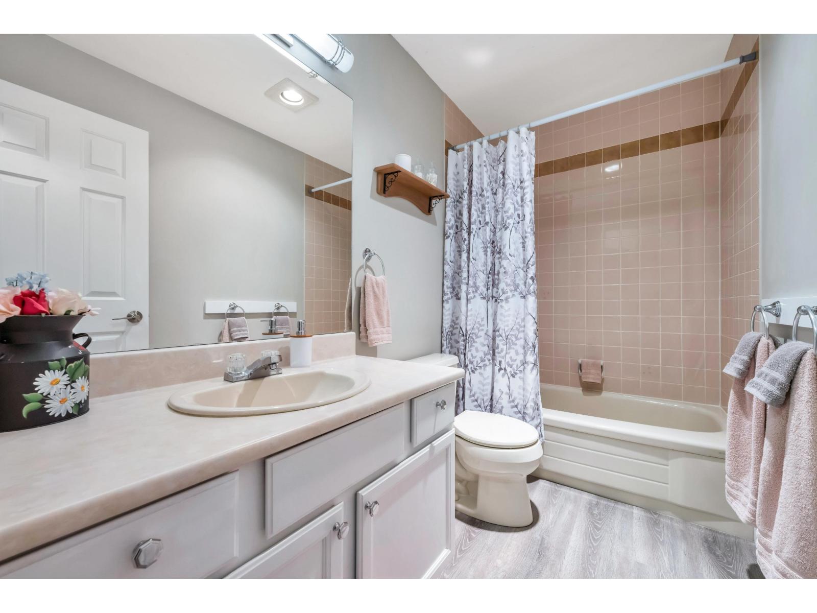 306 14950 Thrift Avenue, White Rock, British Columbia  V4B 2J9 - Photo 19 - R3091872