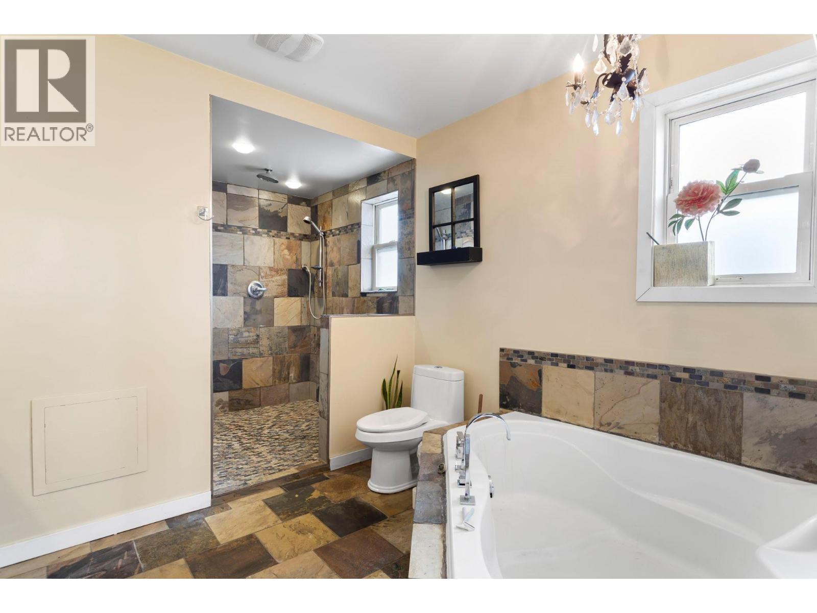 1690 Bann Street, Merritt, British Columbia  V1K 1E9 - Photo 17 - 10376635