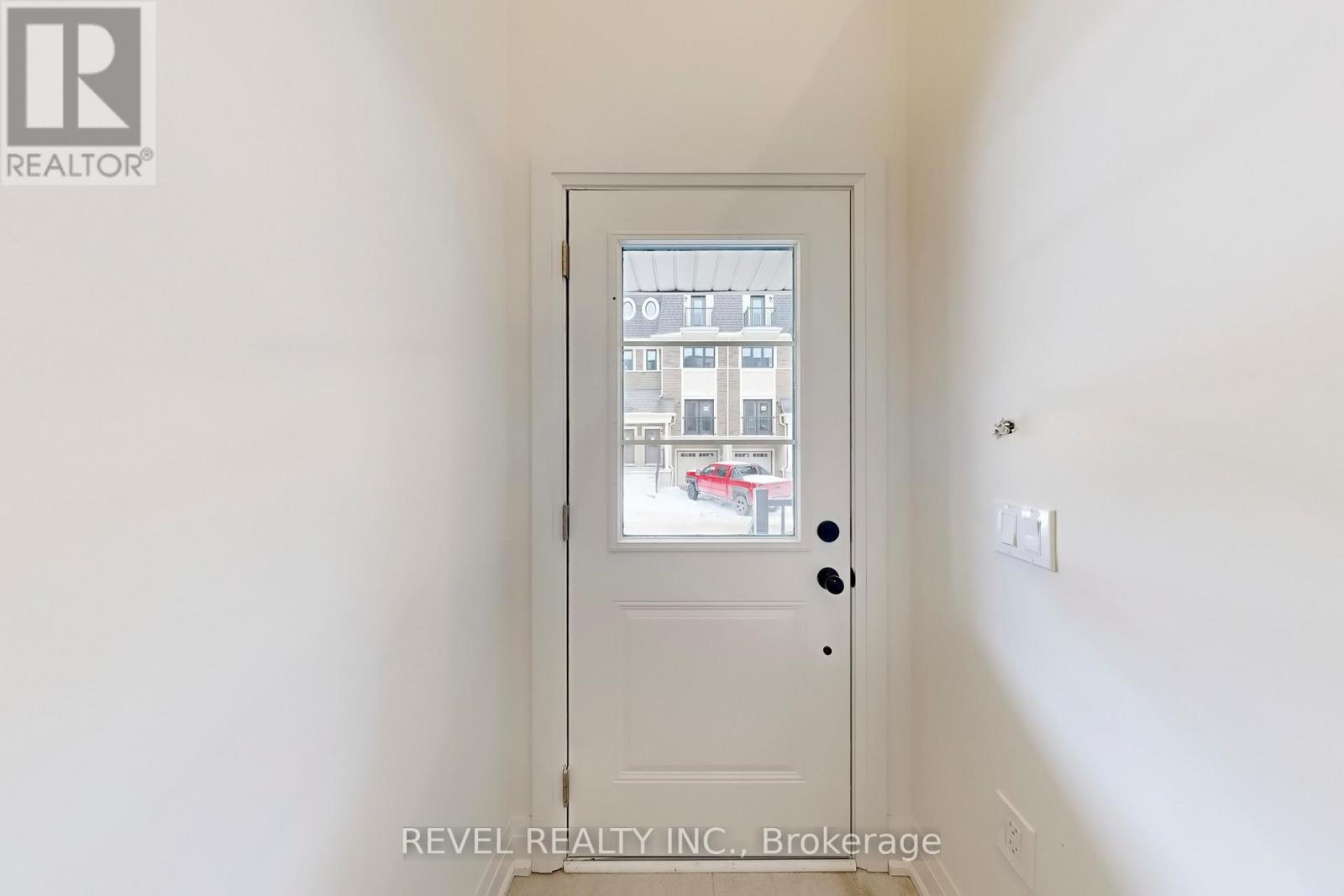 18 Marret Lane, Clarington, Ontario  L1B 0X2 - Photo 2 - E12807496