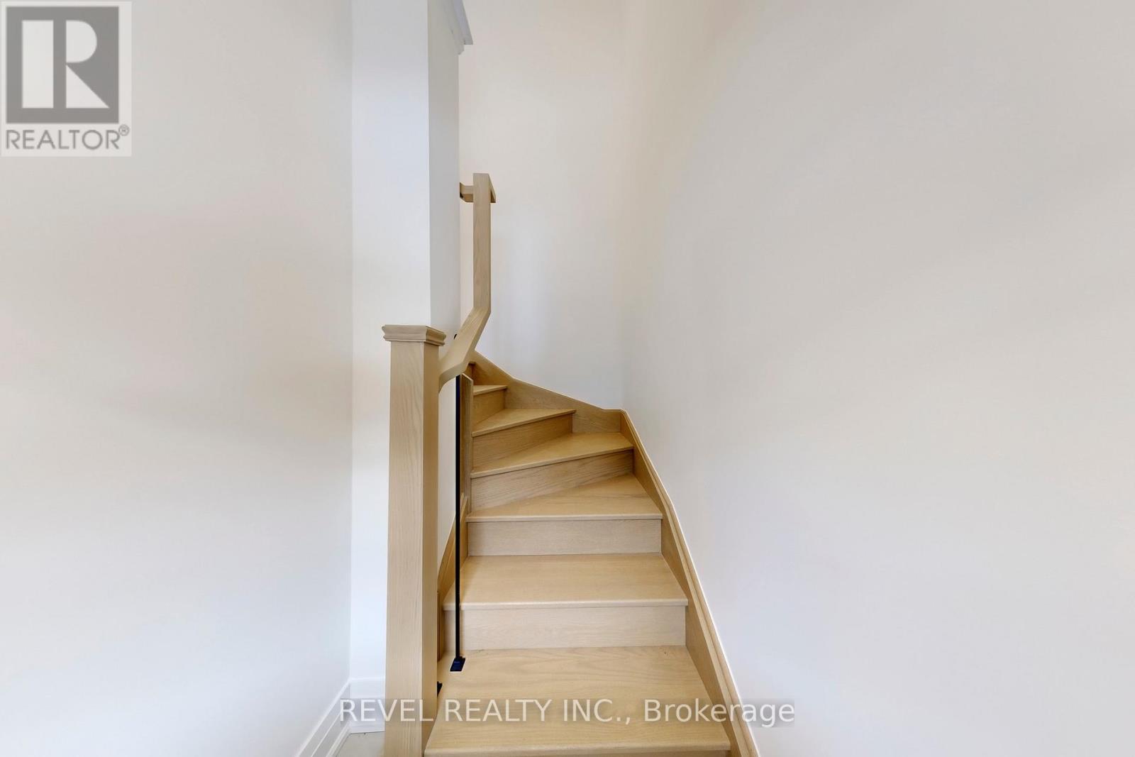 18 Marret Lane, Clarington, Ontario  L1B 0X2 - Photo 3 - E12807496